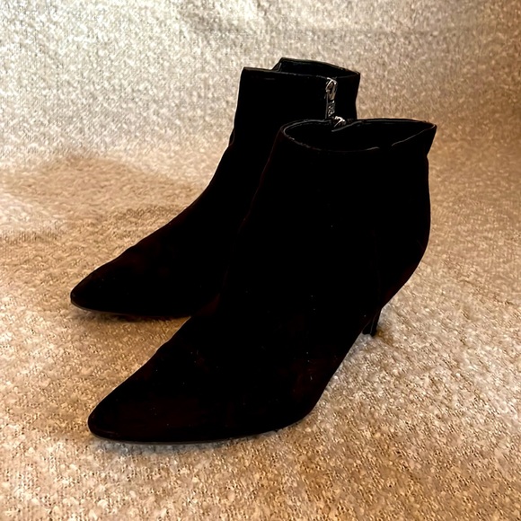 Sam and Libby suede ankle boots - Picture 2 of 11